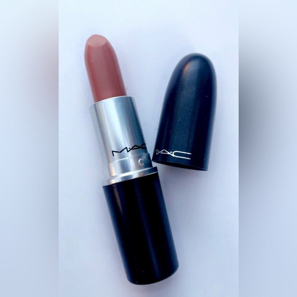 MAC lipstick SHRIMPTON 827 satin
